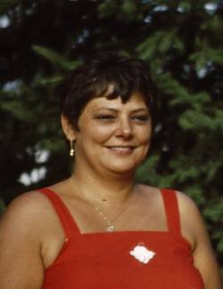 Pruneau, Pauline
