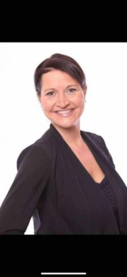 Hallé, Chantal