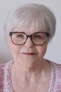 Doucet Bureau, Denise